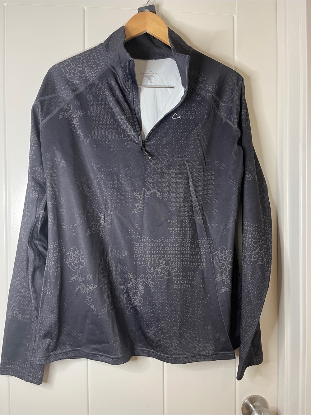 Paradox Gray and Black 1/4 Zip Pullover